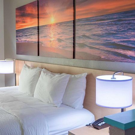 Days Inn & Suites By Wyndham Savannah North I-95 Порт-Вентворт Екстер'єр фото
