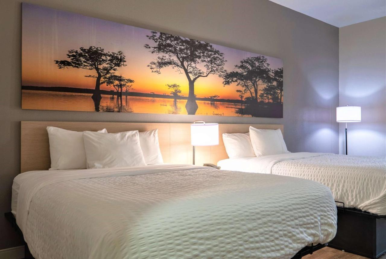 Days Inn & Suites By Wyndham Savannah North I-95 Порт-Вентворт Екстер'єр фото